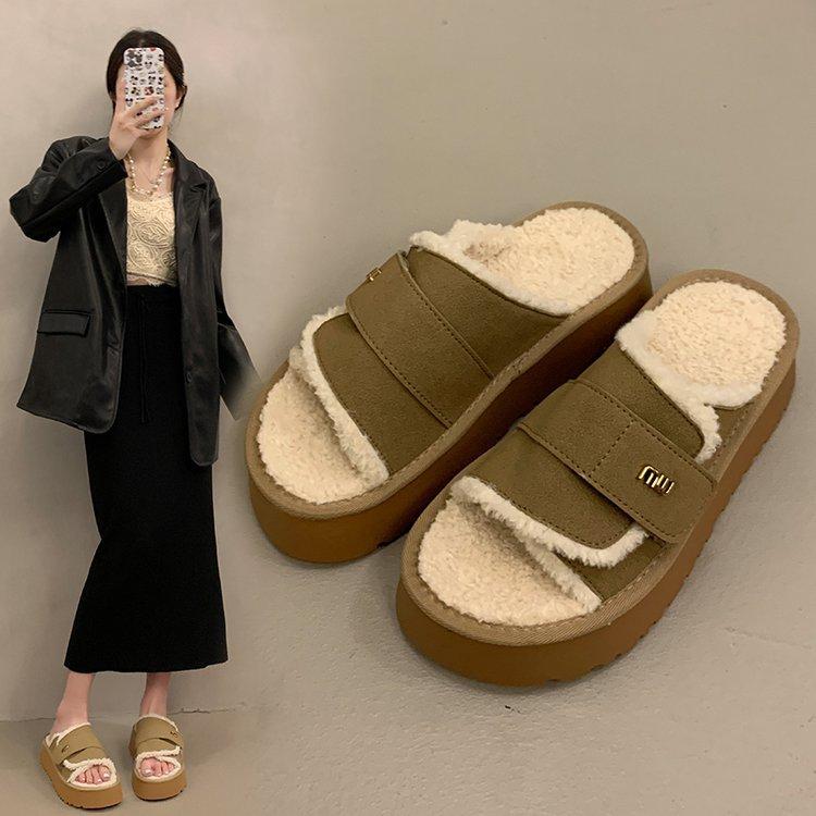 Maillard fluffy slippers women's autumn and winter velvet outer wear fashion and advanced sense 2025 new thick-soled heightening cotton slippers