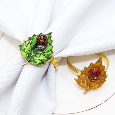 4 BUC Noi inele pentru șervețele de masă cu frunză de diamant Suport metalic pentru șervețele pentru decorarea mesei și accesorii Decorare Crăciun pentru casă
