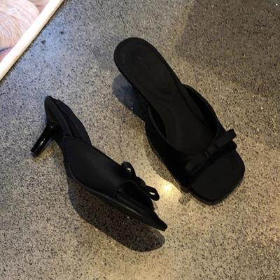 In the Summer of 2025, the New Square-headed Open-toed Sandals with Stiletto Heels Are Worn by Women with Sweet Bows and High-heeled Sandals.