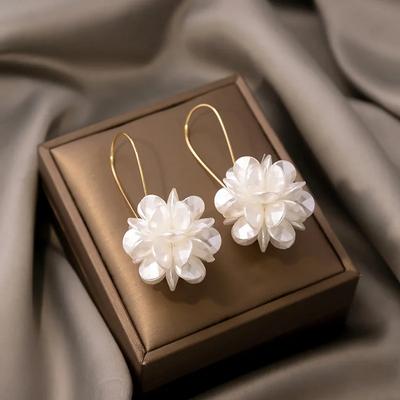 Fashion Elegant Women Girls Exaggerated Flower Ball Earrings Korean Style Lady High-end Blossoms Party Wedding Ear Rings Jewelry