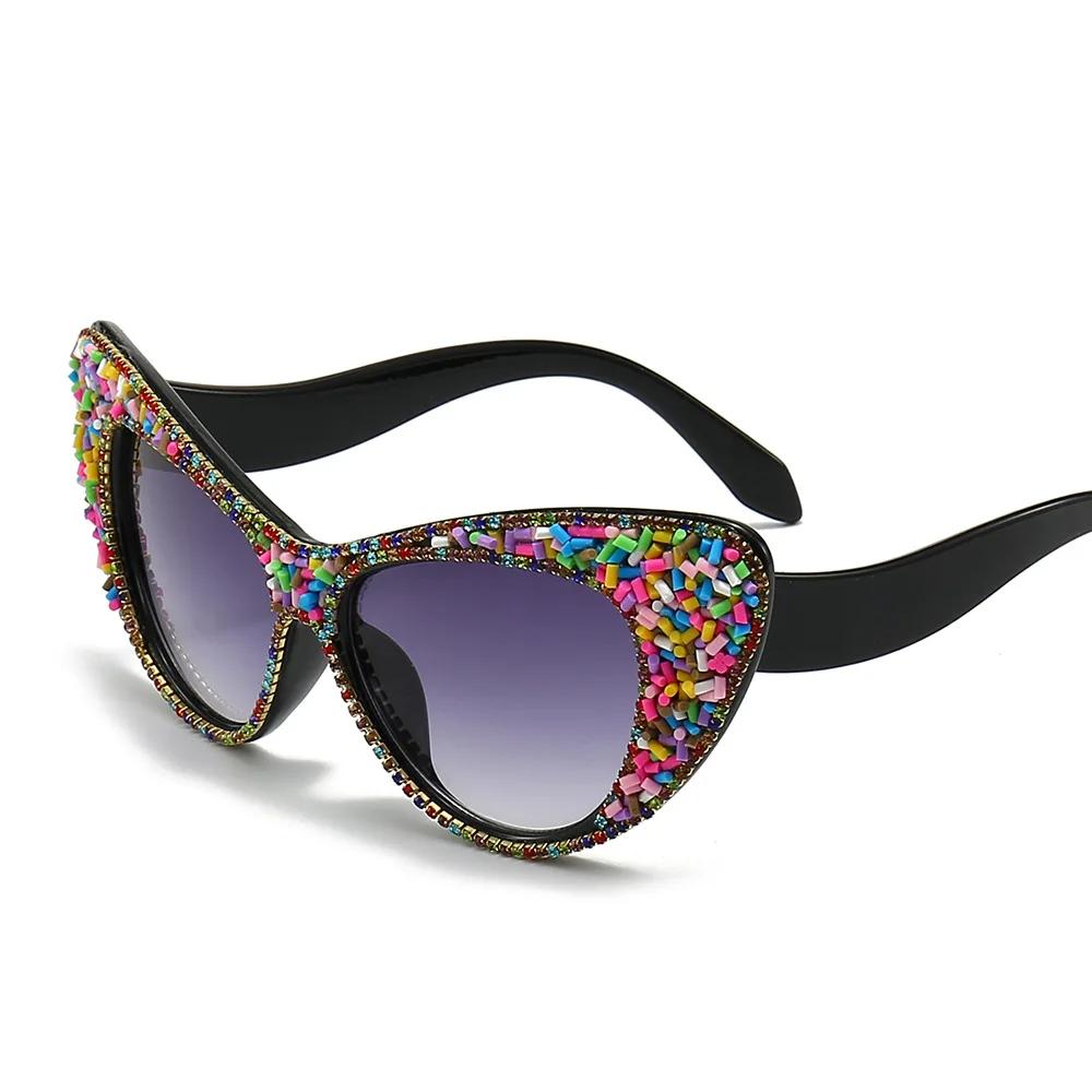 Vintage Oversized Cat Eye Sunglasses Women Luxury Designer Punk Sexy UV400 Protection Diamond Cake Sugar Shades