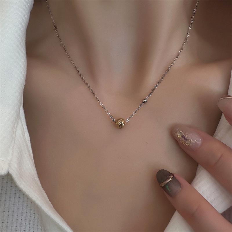 Asteroid-Ins Gold-Plated Meteorite Bead Necklace with Hammered Texture, Personalized 18K Gold Clavicle Chain.