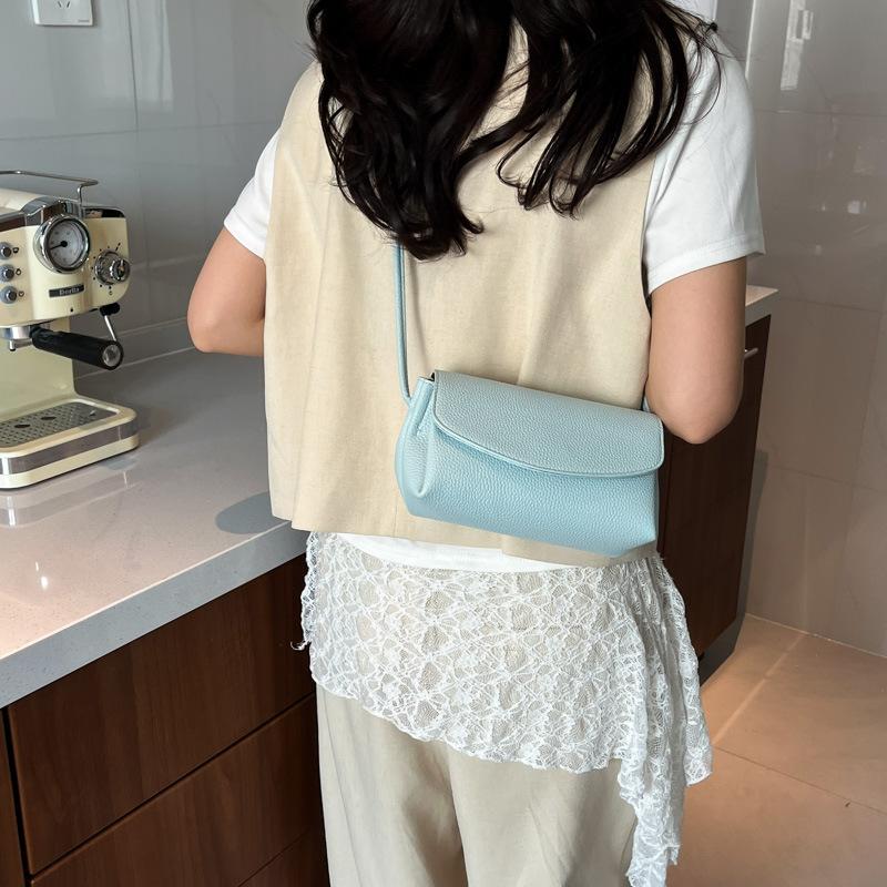 Today's popular bags women's new fashionable and versatile high-quality textured shoulder messenger small square bag