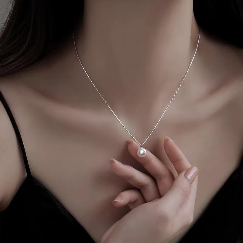 925 Sterling Silver Pearl Necklace - Niche 2025, Clavicle Chain, Light Luxury High-End Design for Women