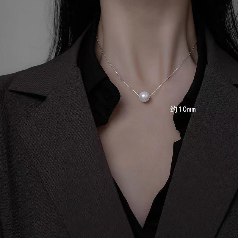 Japan and Korea Popular Necklace Women's Pearl Collarbone Chain Women's Fashion Temperament Necklace Ins Cold Wind Necklace Women Ins Simple