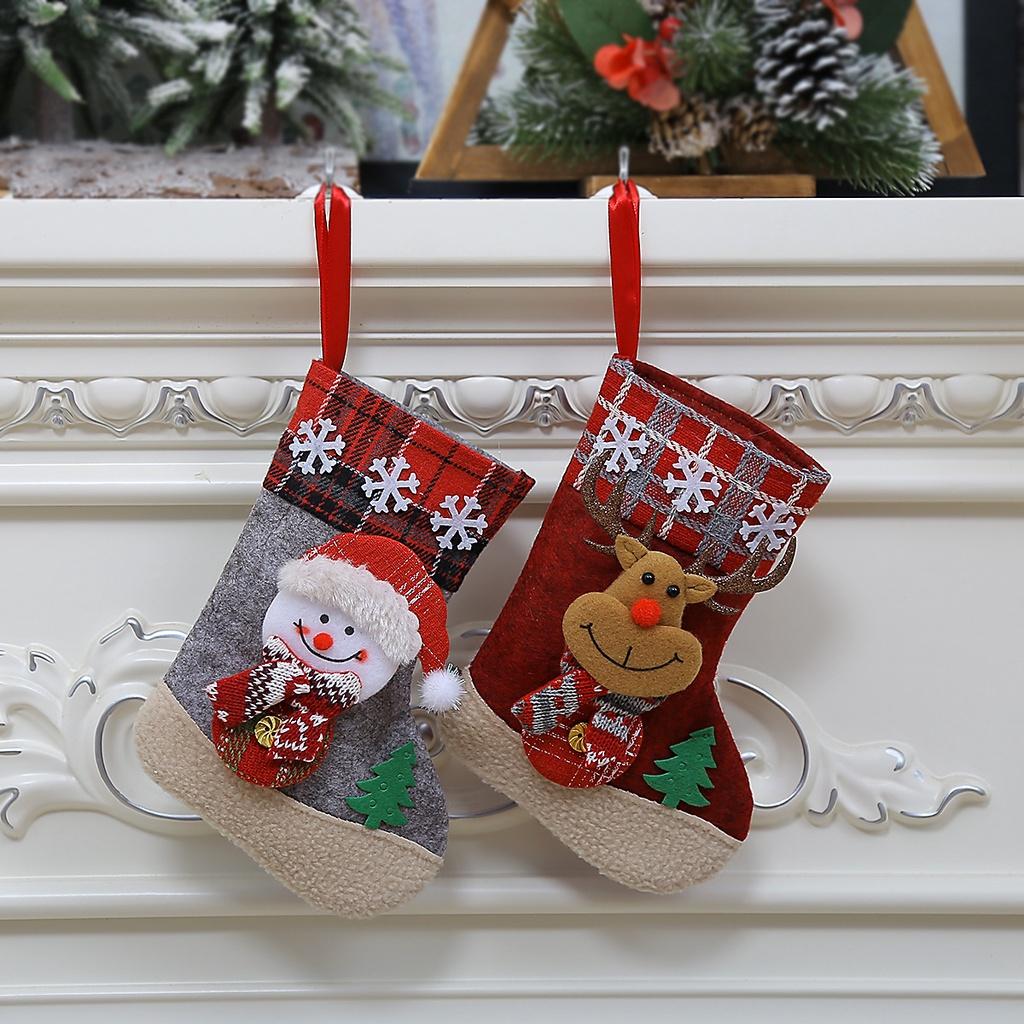 Weihnachtsszene Dekoration Cartoon Stoff Kleiner Weihnachtsmann Sockenkopf Geschenktüte Kreativ Großhandel