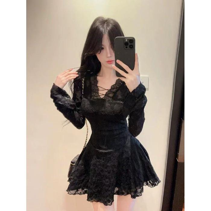 Elegant Women's V-Neck Lace Dress – Slim-Fit with Cinched Waist, Flared Sleeves, and A-Line Short Skirt for Early Spring.