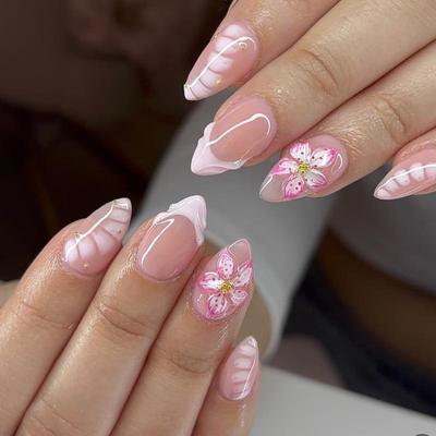 3D Florale Französische Tragbare Nägel - Kurz, Funkelnd, Einfache Rosa Maniküre-Spitzen