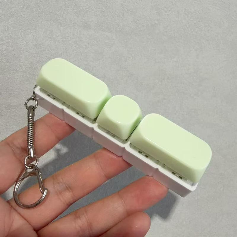 Fidget Button Keychain Toy Mini Keyboard Shape Stress Relief Sensory Toy for Kids Party Bag Fillers Gift