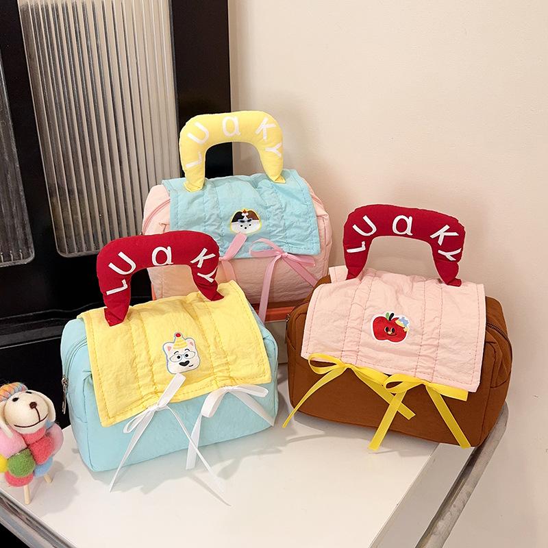 Toilet Bag - Hand-held Portable Storage Cartoon-shaped Storage Bag for Cosmetics Cute House-style Makeup Bag