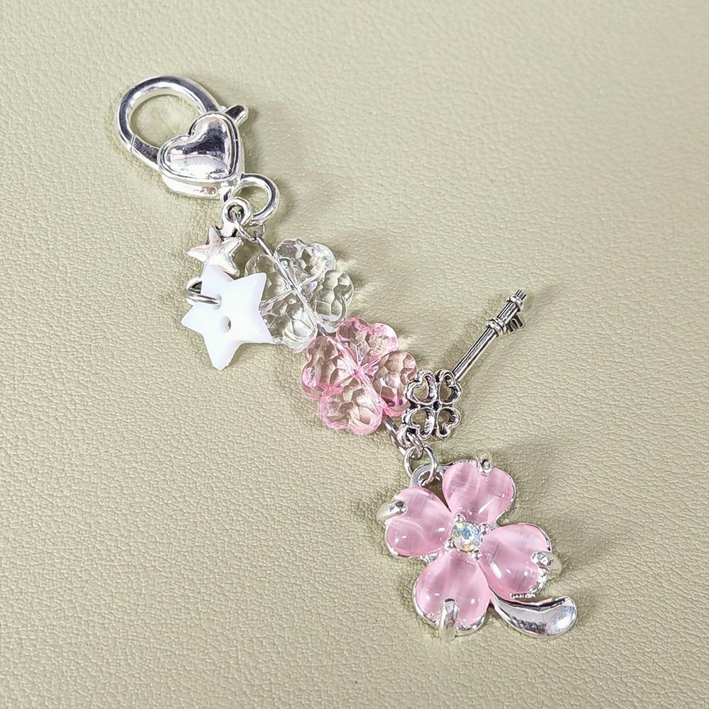 Four Leaf Beaded Phone Chain Y2K Trendy Leaf Clovers Pendant  Hanging Ornamnet
