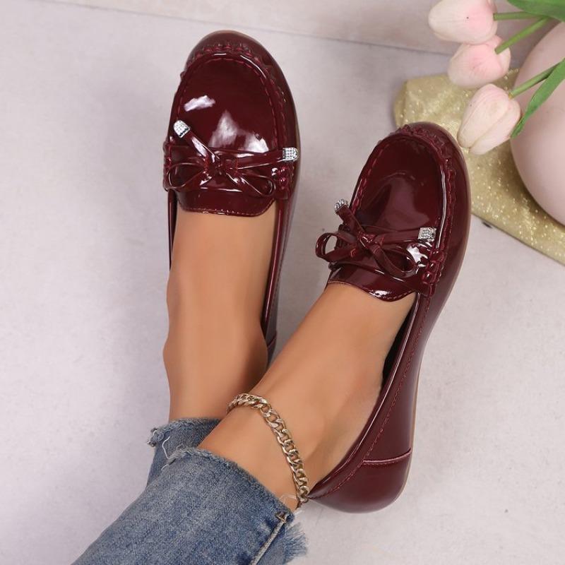 Fashion Women Flats Wedge Leather Fashion Comfortable Shoes Women Slip On Nurse Shoes Moccasins Outdoor Plus Size Tenis Feminino