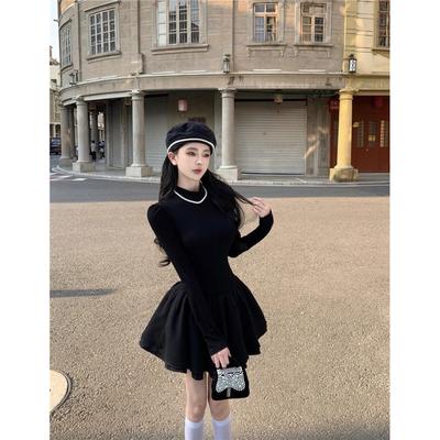 Temperament kleines schwarzes Kleid Prinzessin langärmeliges Kleid Damen neuer Mantel mit halbhohem Kragen Rock innen