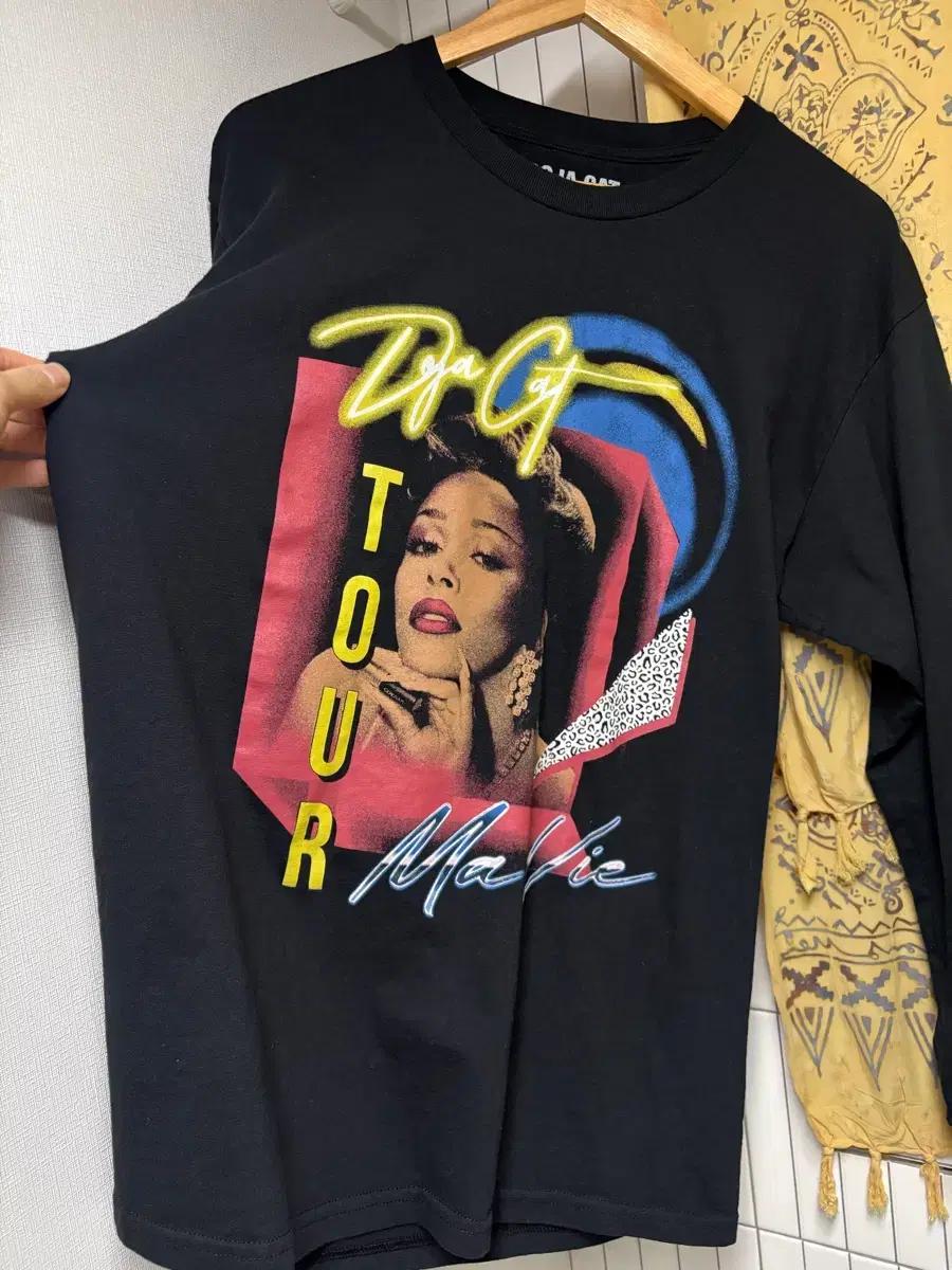 

Doza Cat Tour T-Shirt One to One Merchandise Used