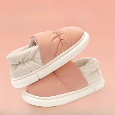 Use Sapatos de Salto com Solado Macio, Sapatos Quentinhos de Lã e Sapatos de Algodão Impermeáveis para Interior por Cima das Pantufas