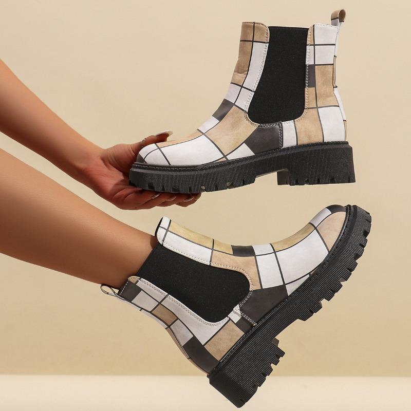 Chunky Heel Women's Boots for Autumn Winter