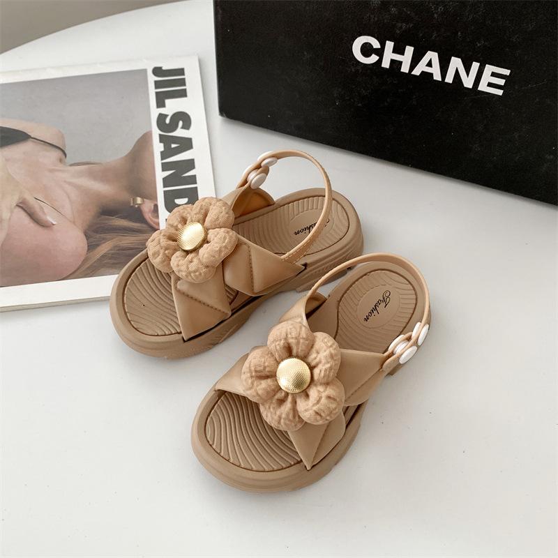 

Літні нові сандалі для дівчаток-квіткарів, корейська версія дитячих прохолодних шльопанців на м якій підошві, дитячі туфельки принцеси 23 хакі