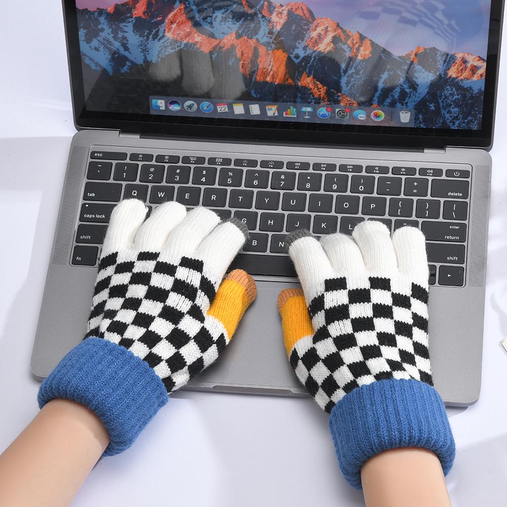 

Winter Touchscreen Driving & Cycling Gloves for Men and Women 22CM