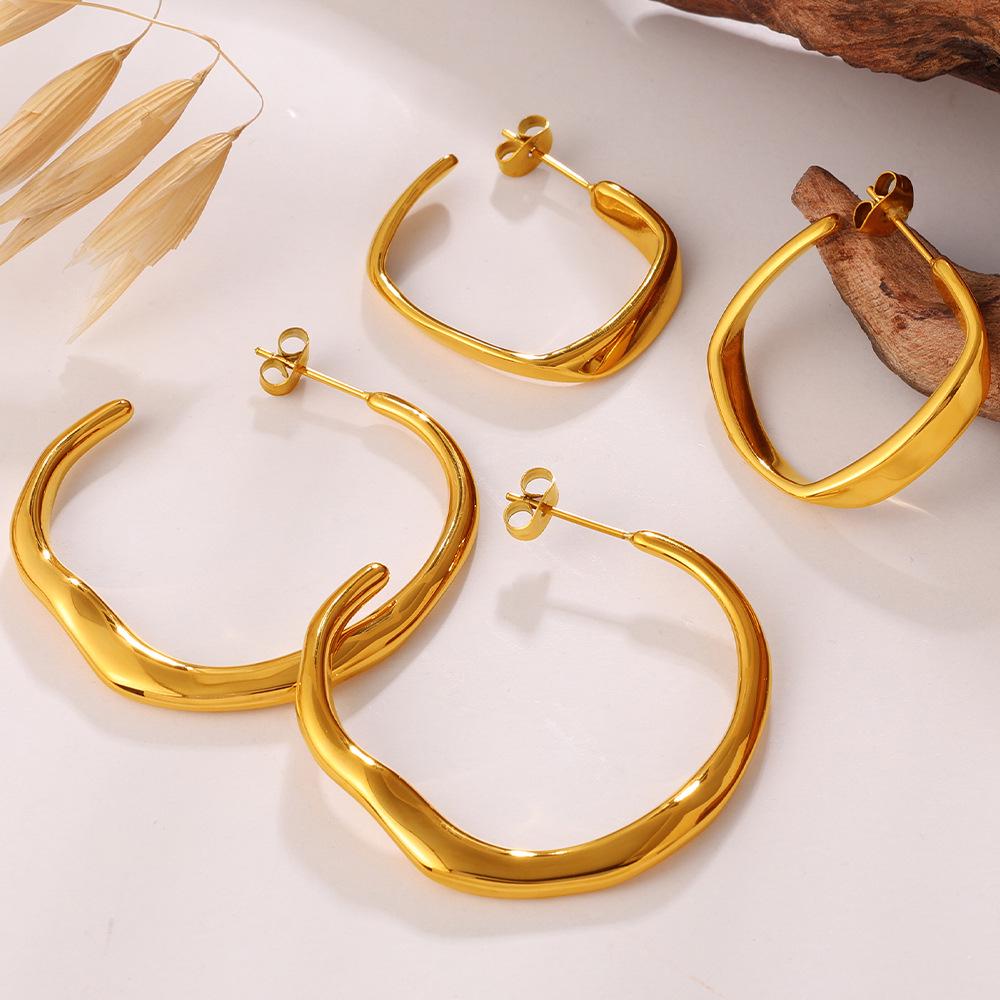 Luxury Irregular Twisted Gold Hoop Earrings for Women - Elegant and Versatile Design