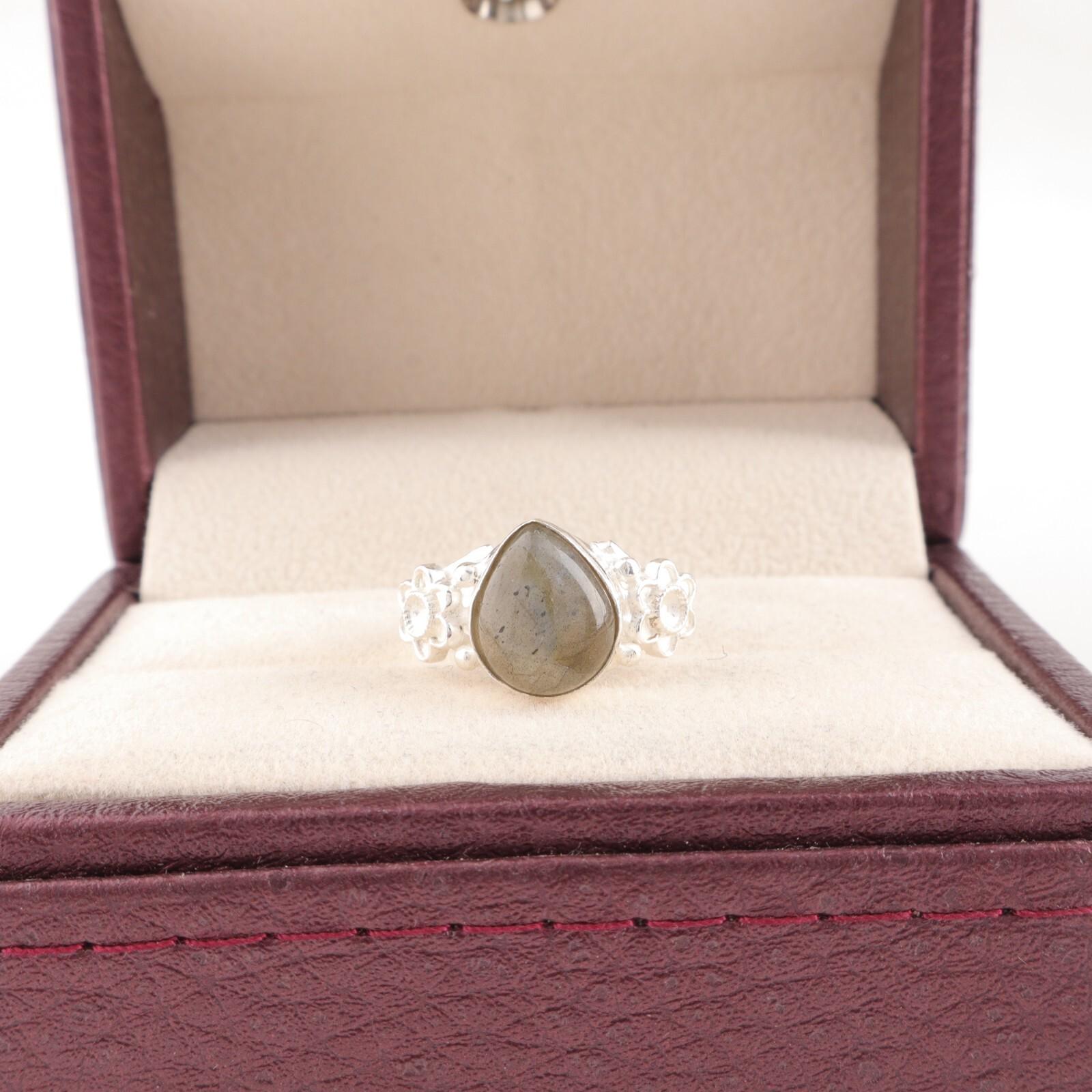 

Natural Labradorite Gemstone 925 Stamped Silver Jewelry Handmade Ring For Women RR-59-23 13