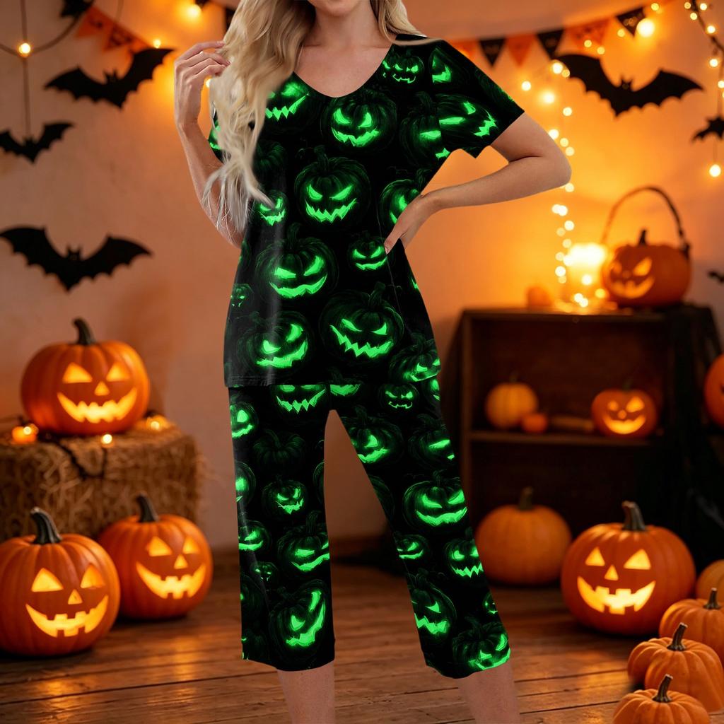 Women Two Piece Set Halloween Print Short Sleeve Top Seven Quarter Pants Casual Lounge Pajama Set for Daily Wear