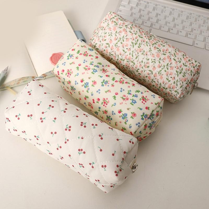 Polyester Pen  With Fashionable Print Spacious Interior Water Resistant For Students