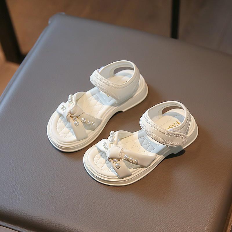 Girls sandals summer 2025 new soft-soled beach shoes little girl open-toed non-slip shoes baby pearl princess shoes
