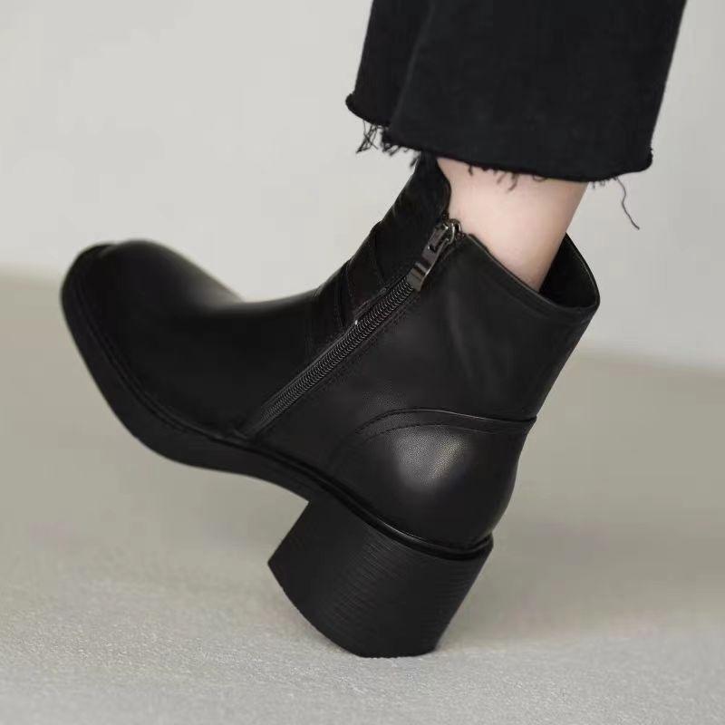 Womens Ankle Boots Fashion Belt Buckle Soft Leather Boots Plush Warm Winter Boots for Women Heel Casual Leather Boot Botas Mujer
