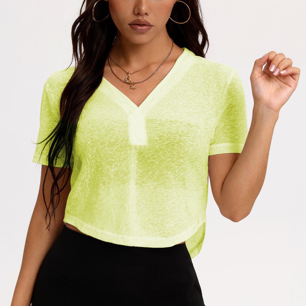 Women s Yoga Cover-up: Breathable, Sporty Short-Sleeve Crop Top for Summer Fitness Medium