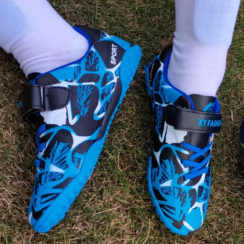 Children Firm Ground Soccer Shoes Turf Football Sneaker Athletic Cleats Soccer Sneakers for Kids Outdoor Indoor Sports Anti-slip