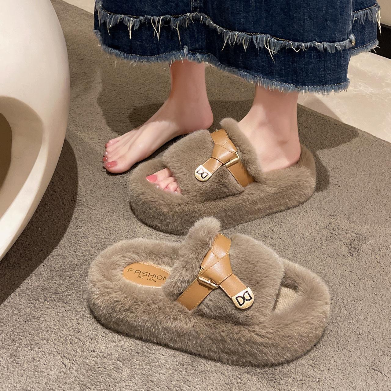 

Belt buckle thick-bottomed fluffy slippers for women to wear outside 2024 autumn and winter new Korean version plush large-size casual cotton slipper 42