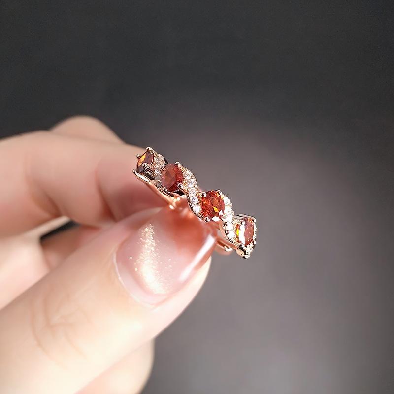 Imitation Peridot New Arm Ring For Women'S Personality, High Sense Of Luxury, Light Luxury, High Carbon, Full Set With Open Ring.