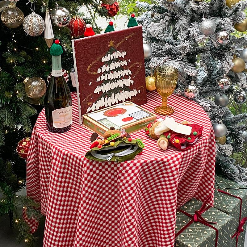 High-End Red Plaid Christmas & New Year Tablecloth for Dining & Coffee Tables