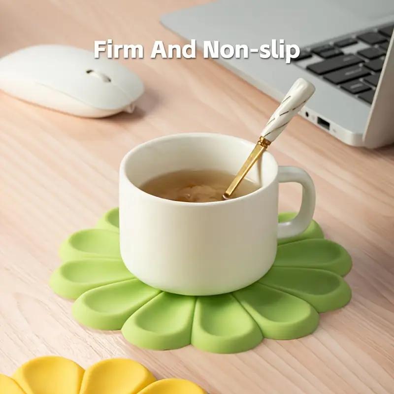 Podstawka pod kubek w kształcie stokrotki Silikonowa antypoślizgowa podkładka izolacyjna Podkładka pod kubek Podstawka pod kubek Uchwyt na gorący napój Dekoracje stołu domowego Akcesorium kuchenne