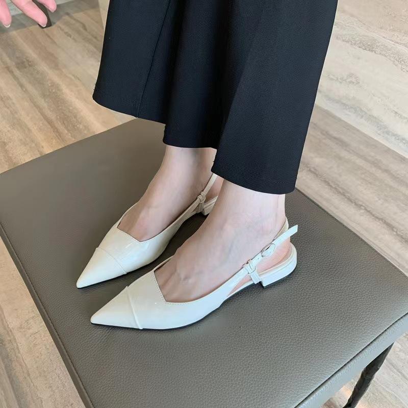 

Версия из коровьей кожи~ Французская кожа одним словом с острым носком маленькие сандалии женские маленькие ароматные на плоской подошве с закрытым носком римские сандалии сандалии сандалии 34