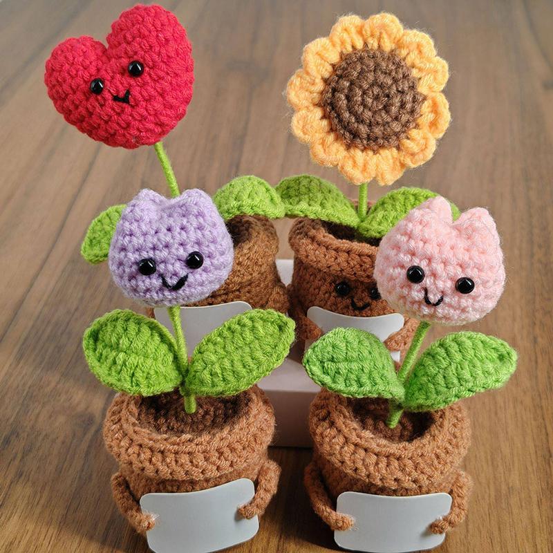 Crochet Flowers Potted Valentine's Day Gift Woven Sunflowers Crochet Ornament with DIY Note Card Desk Ornament Birthday Gift