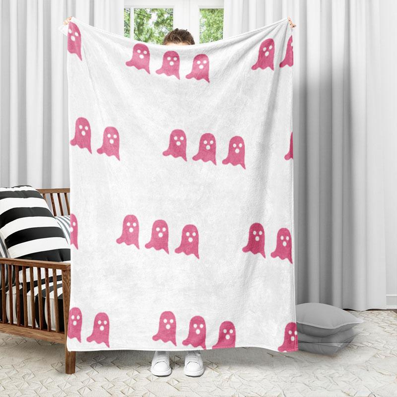Halloween Ghost Blankets Pink Flannel Reversible Soft Cute Throw Blanket for Adults Kids Halloween Festival Decoration Gifts