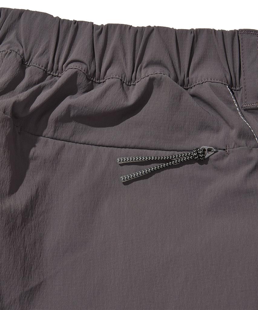 Welteoigseupelimeonteu Lumitratil Shorts_Charcoal