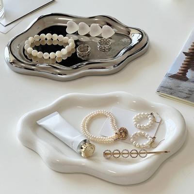 Creazione di gioielli e bijoux – Portagioie ed espositori per gioielli
