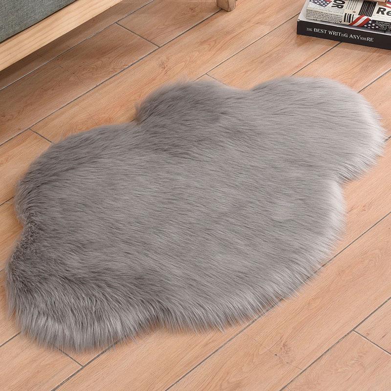 Faux Wool Cloud-Pattern Long Pile Rug for Living Room, Bedroom, and Bay Window