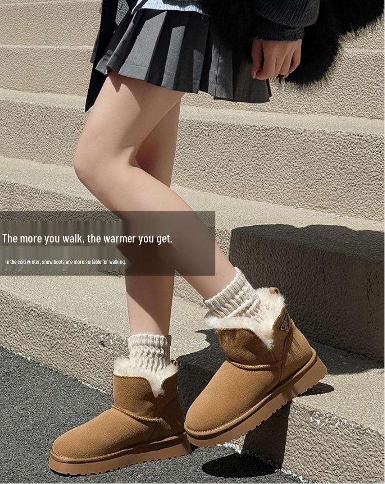 Women's 2025 Fleece-Lined Wool Snow Boots: Thick-Soled, Non-Slip, Wear-Resistant, Genuine Leather for Autumn/Winter.