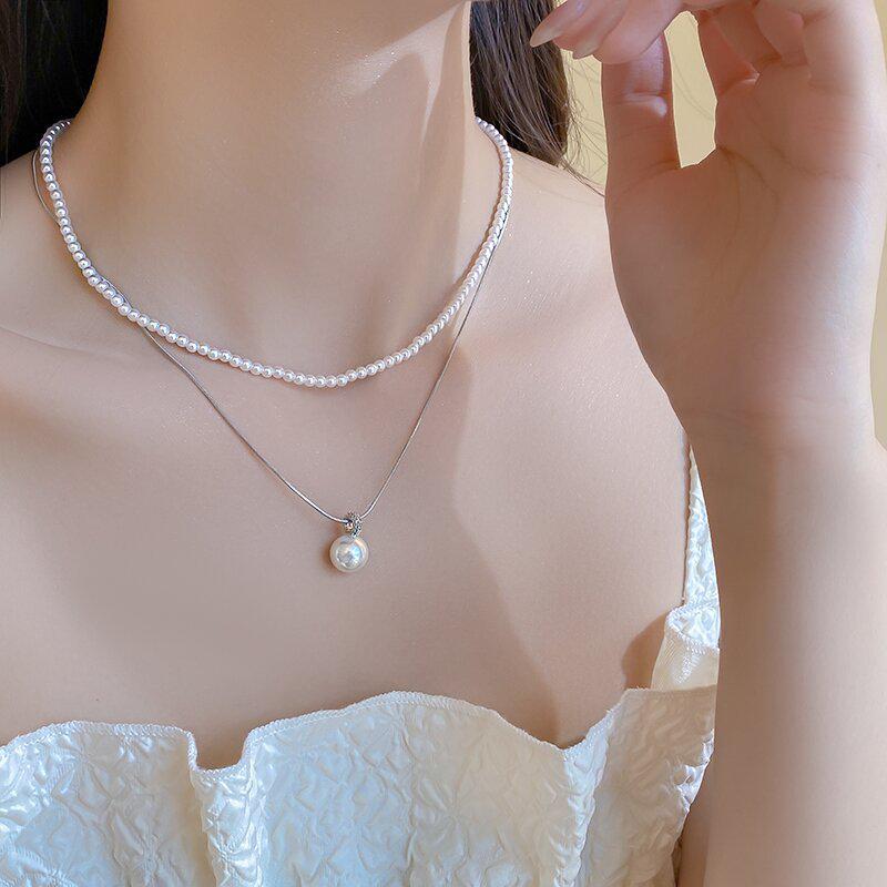 Elegant Double-Layer Pearl Choker Necklace