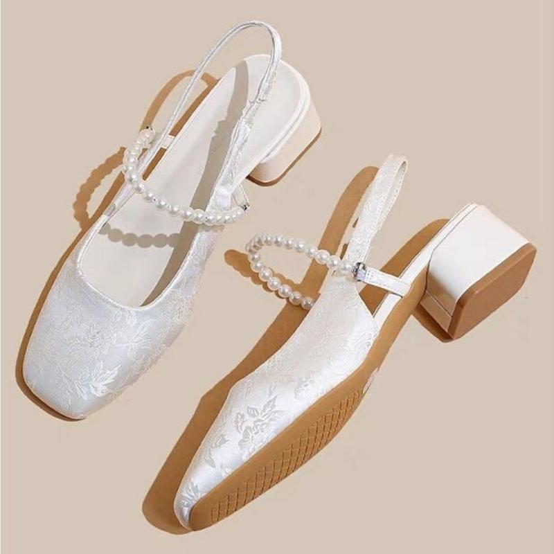 Модные белые каблуки для женщин 2024 года — фото 5