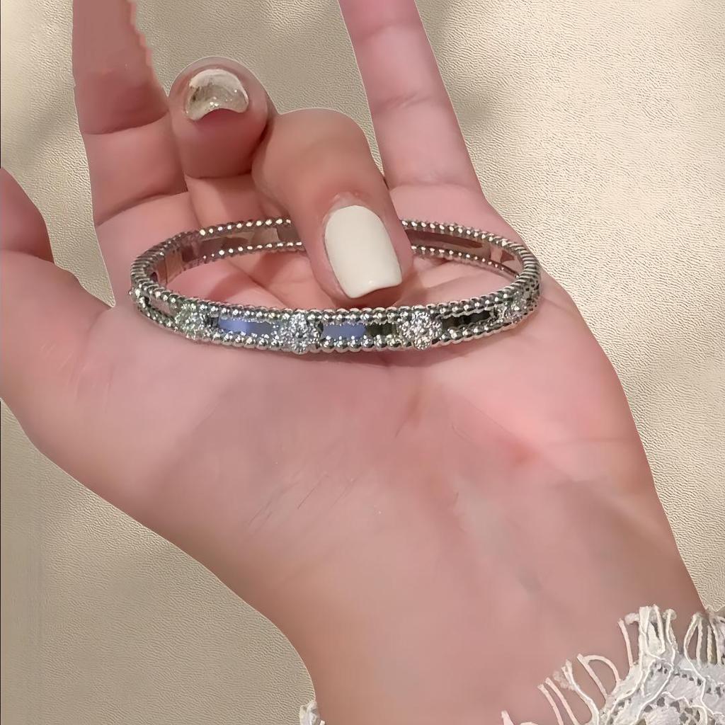 Cross Flower Zircon Bracelet: Light Luxury Mother-of-Pearl Four-Leaf Clover Jewelry