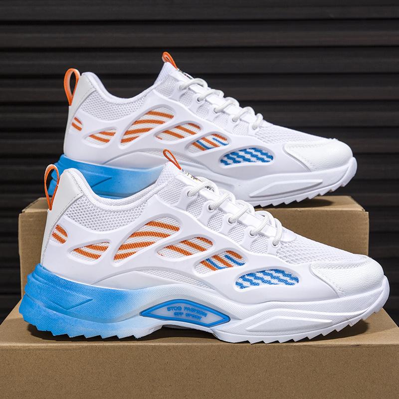 Spring New Men's Shoes Mesh Breathable Lightweight and Fashionable Sneakers for Teenagers Outdoor Running Shoes