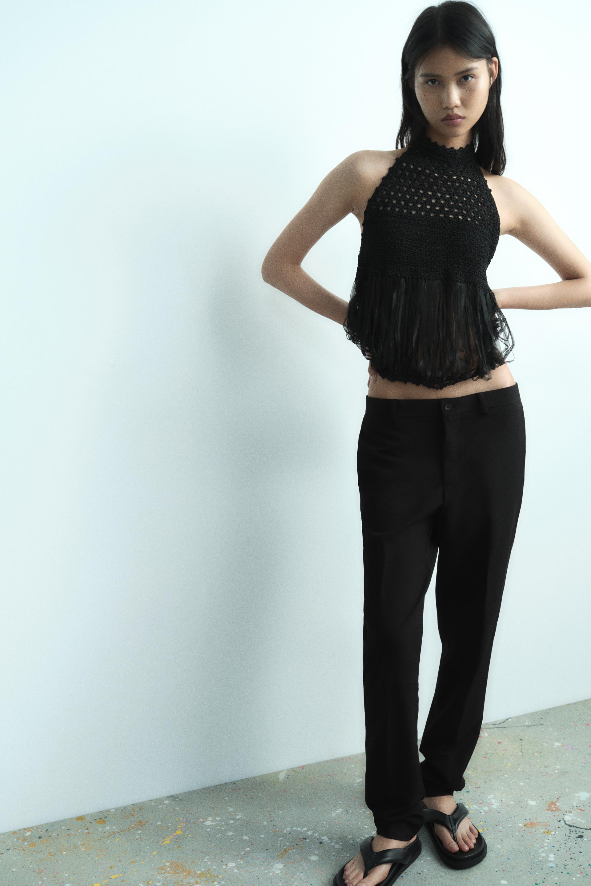 

ТРИКОТАЖНЫЙ ТОП С ХАЛТЕРОМ