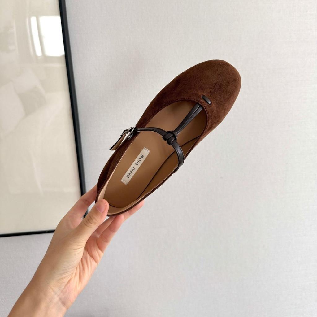 2025 new round head suede one-word with light mouth leopard print flat bottom fashion commuter work women's shoes