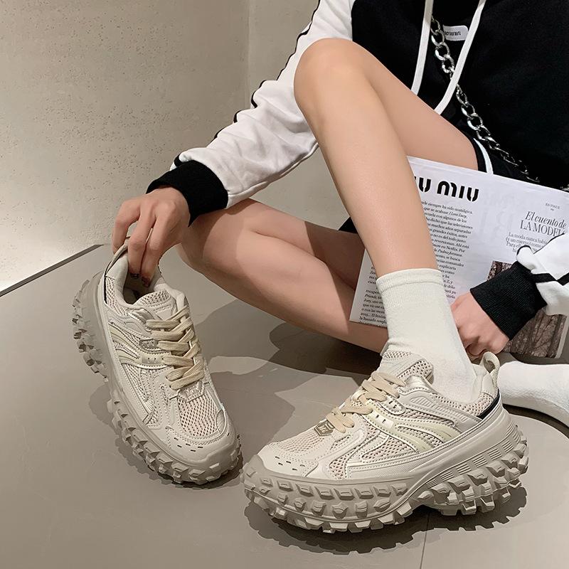 2025 spring and summer new durian sole dad shoes women's mesh feet small thick sole breathable versatile casual sports shoes