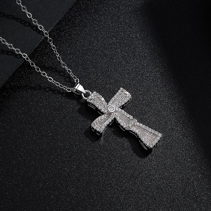 Chaîne de clavicule Hip Hop Zircon Unisexe: Collier Croix Tendance Européen & Américain