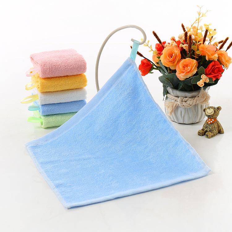 Kindergarten Children Wash Face with Water Absorbent Towel